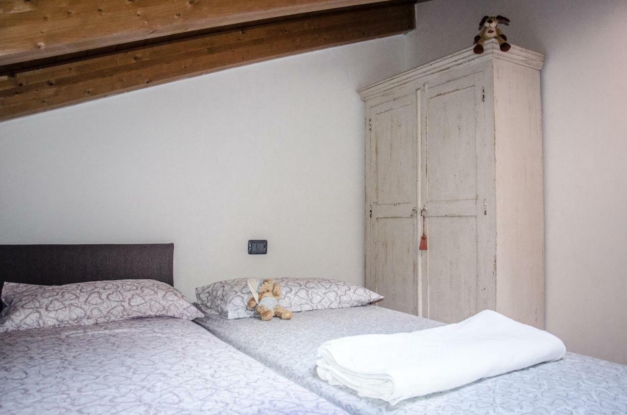 Anma Cottages The Secret Garden Pianello Del Lario Bagian luar foto
